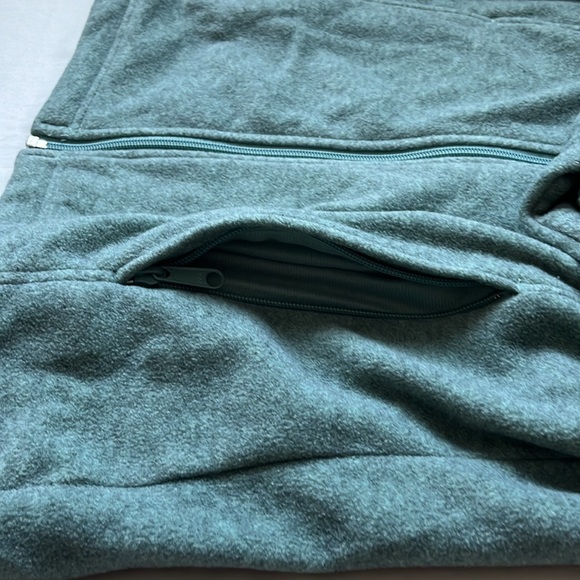 Columbia women’s L green zip up sweater - Picture 3 of 7